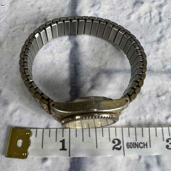 VINTAGE MILAN WOMEN'S WATCH - Picture 4 of 9